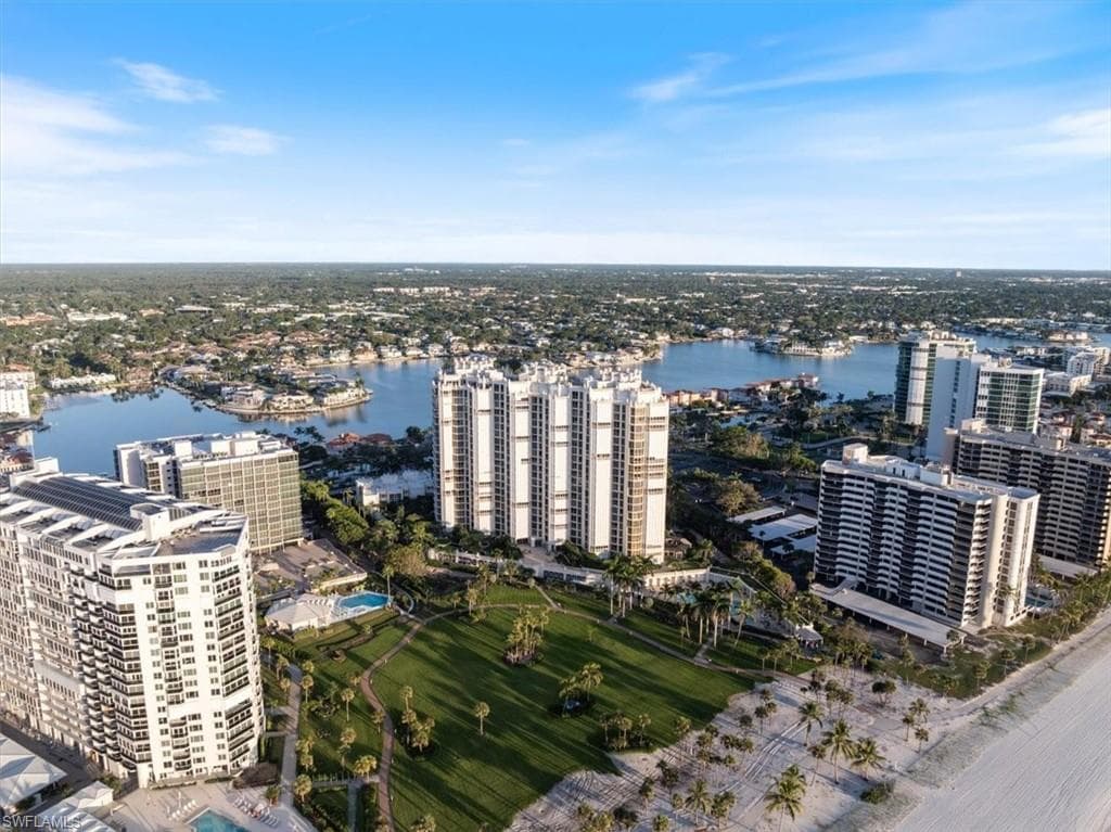 4021 Gulf Shore Blvd N 1706, Naples, FL 34103-36