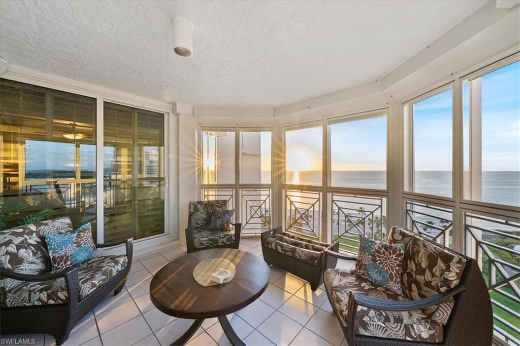 4021 Gulf Shore Blvd N 1706, Naples, FL 34103-38