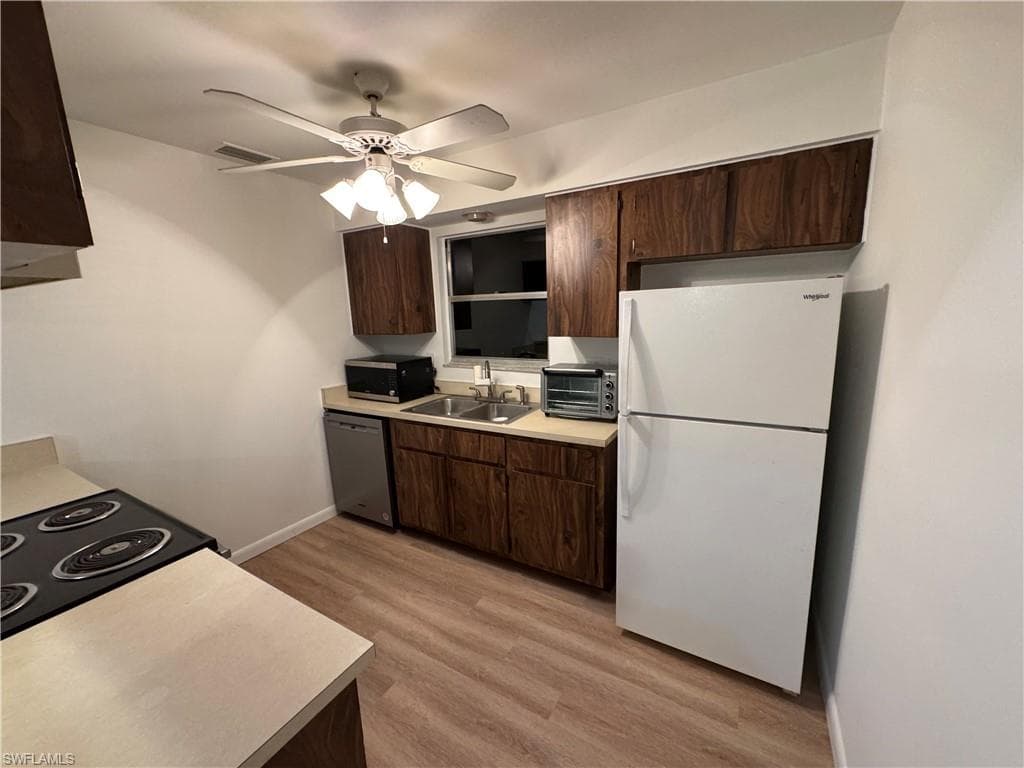 15750 Treasure Island Ln, Fort Myers, FL 33905-14