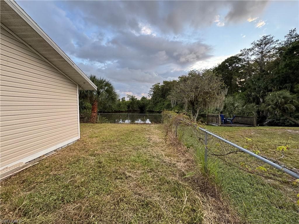 15750 Treasure Island Ln, Fort Myers, FL 33905-7