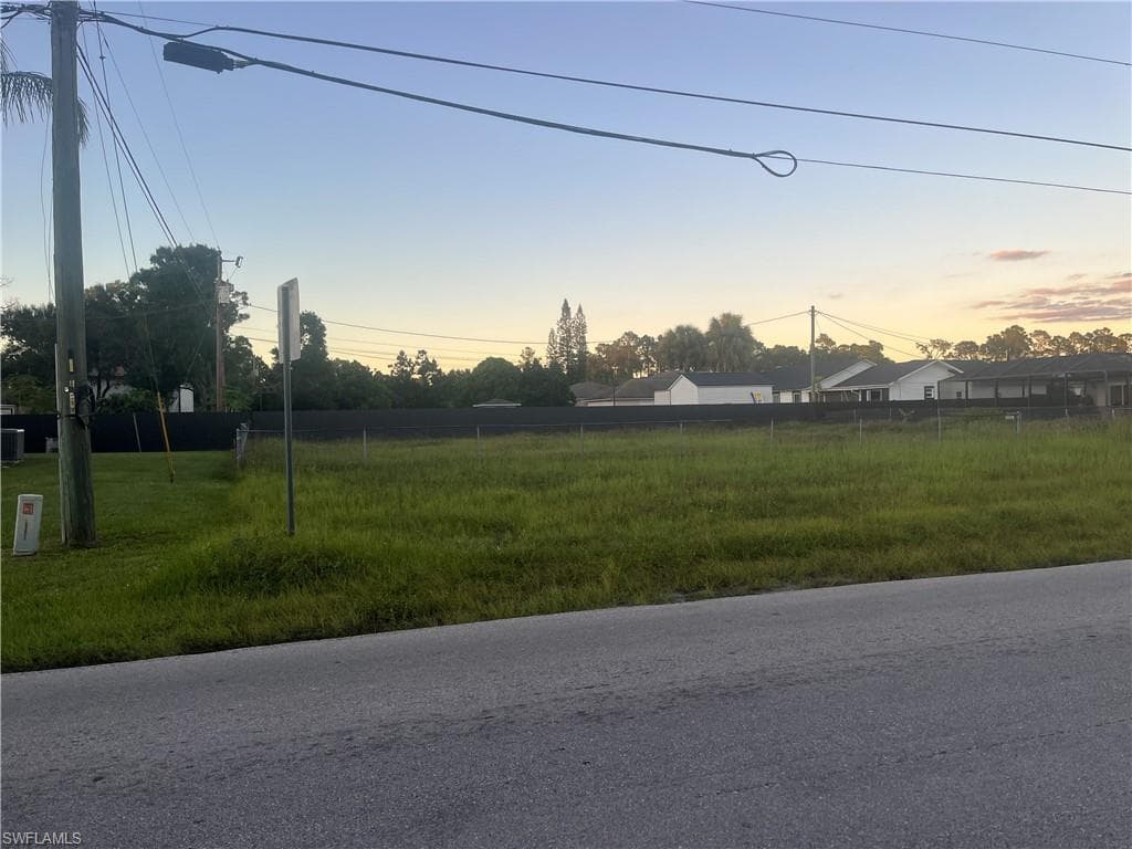 3704 4 St W, Lehigh Acres, FL 33936-1