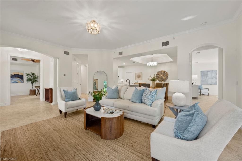 2886 Castillo Ct 101, Naples, FL 34109-1