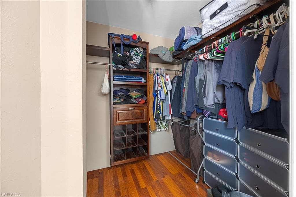 441 3rd St SW, Naples, FL 34117-15