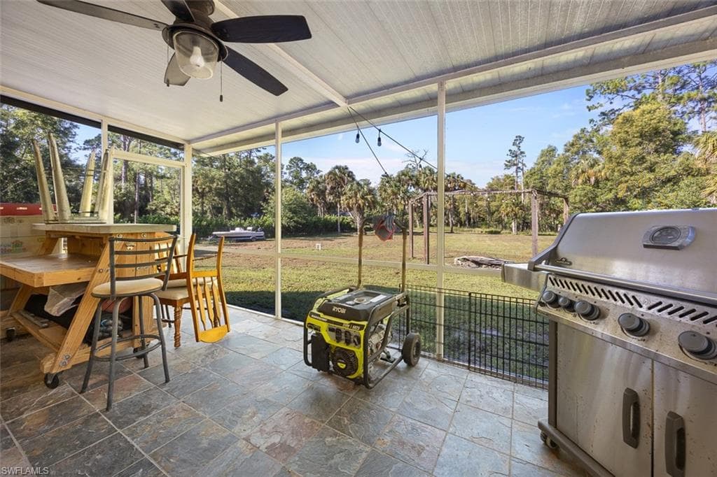 441 3rd St SW, Naples, FL 34117-23