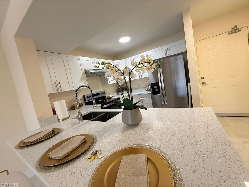 8274 Key Royal Cir 1012, Naples, FL 34119-3