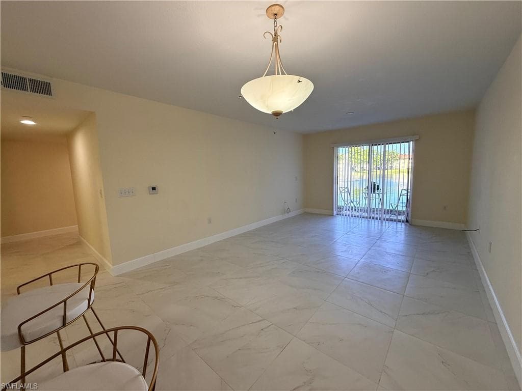 8274 Key Royal Cir 1012, Naples, FL 34119-7