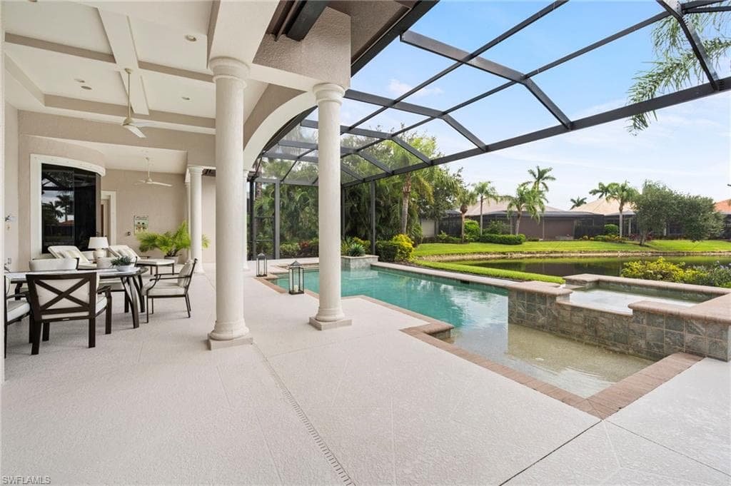 8996 Crooked Stick Ct, Naples, FL 34113-32