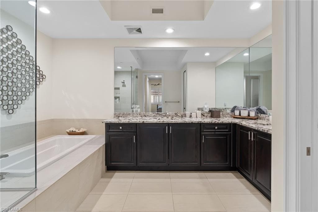 1030 3rd Ave S 319, Naples, FL 34102-13