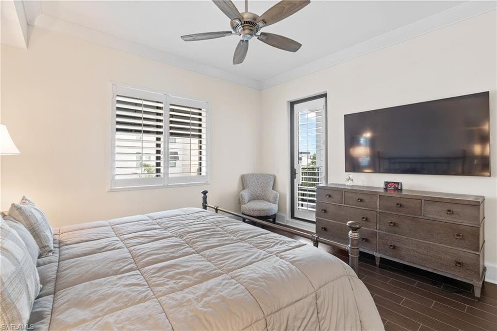 1030 3rd Ave S 319, Naples, FL 34102-15