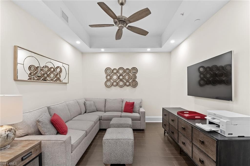 1030 3rd Ave S 319, Naples, FL 34102-18