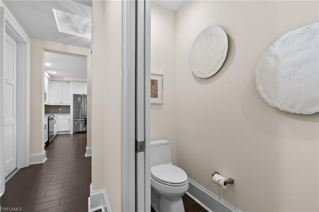 1030 3rd Ave S 319, Naples, FL 34102-19