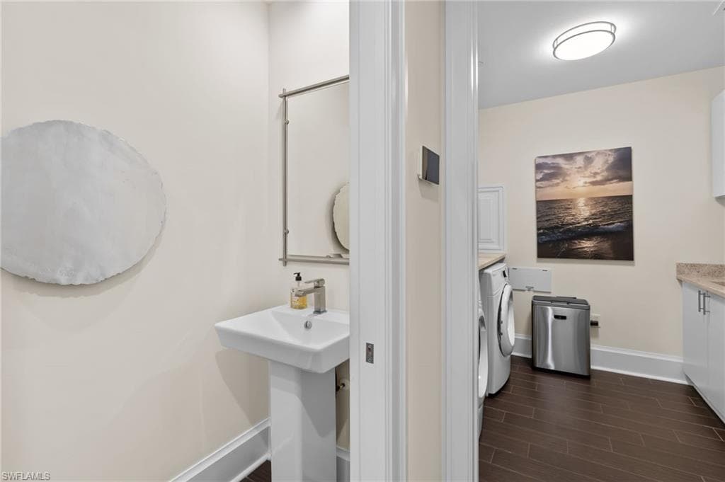 1030 3rd Ave S 319, Naples, FL 34102-20