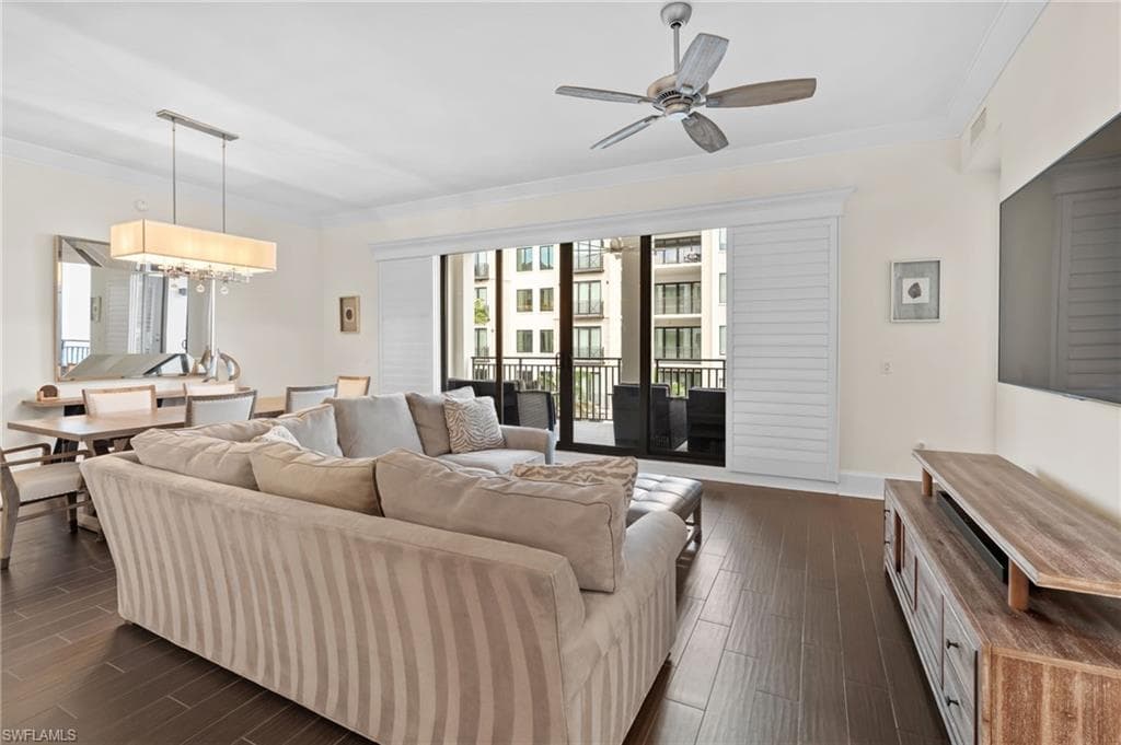 1030 3rd Ave S 319, Naples, FL 34102-3