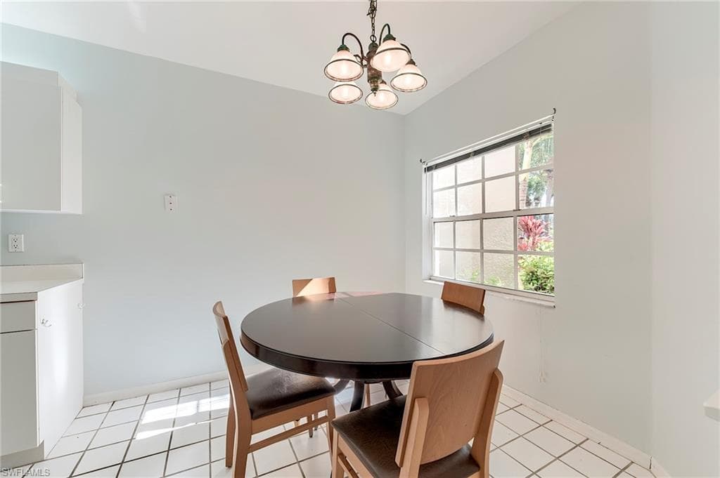 7577 Silver Trumpet Ln W T103, Naples, FL 34109-8