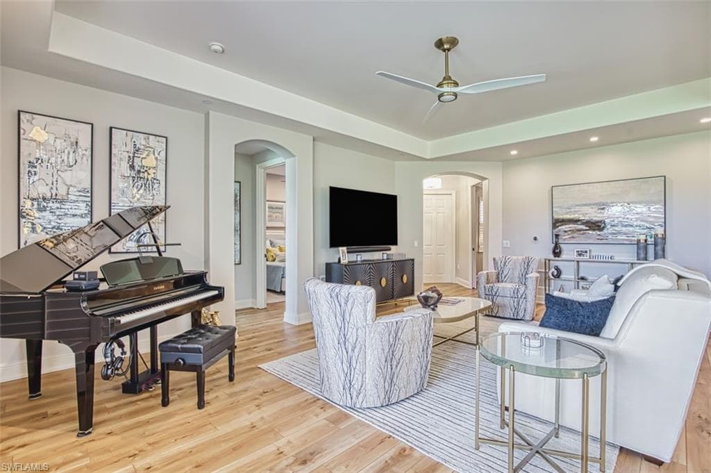 588 Avellino Isles Cir 101, Naples, FL 34119-16
