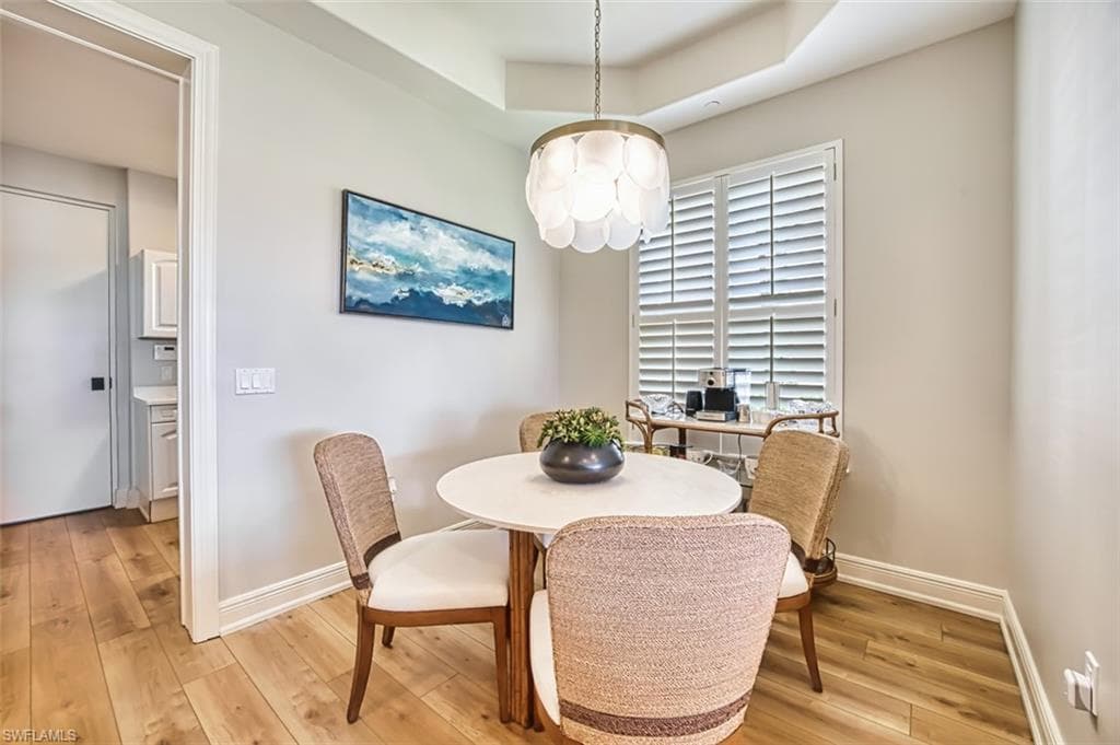 588 Avellino Isles Cir 101, Naples, FL 34119-28