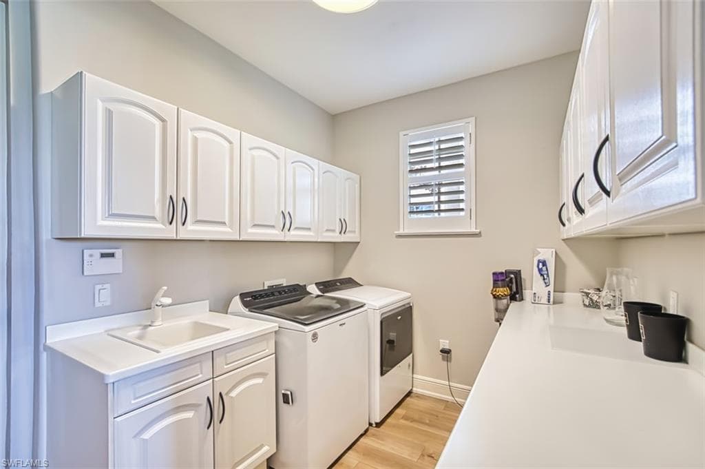 588 Avellino Isles Cir 101, Naples, FL 34119-42