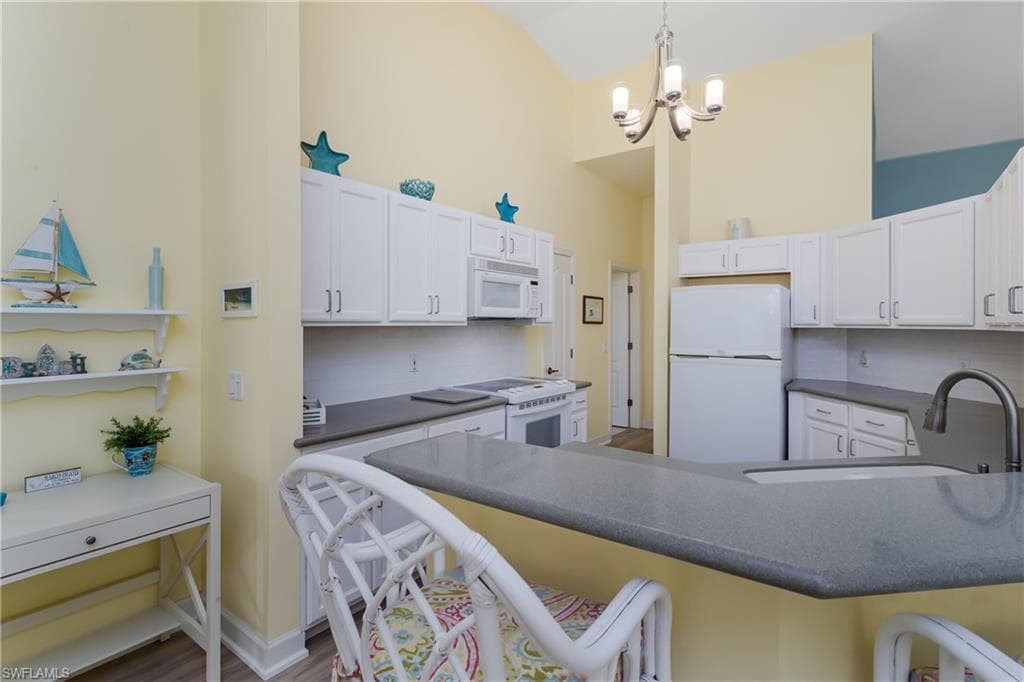 951 Java Ct, Marco Island, FL 34145-19