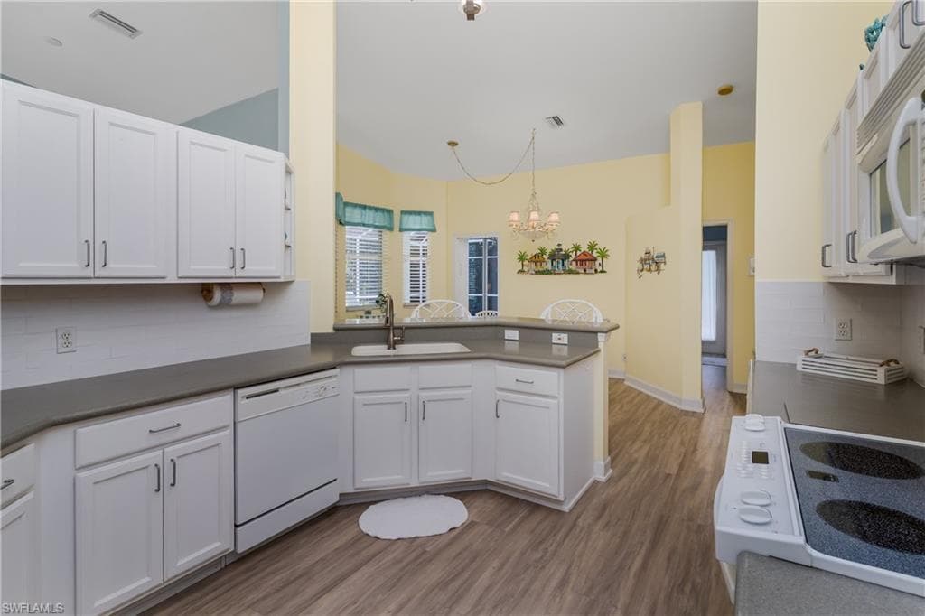 951 Java Ct, Marco Island, FL 34145-20