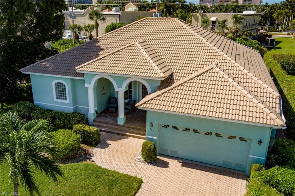 951 Java Ct, Marco Island, FL 34145-2