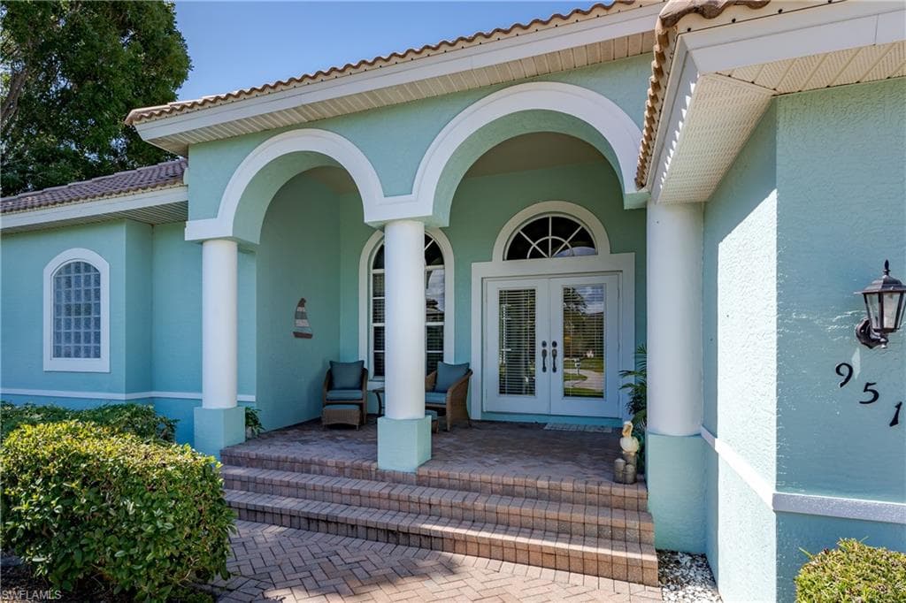 951 Java Ct, Marco Island, FL 34145-6