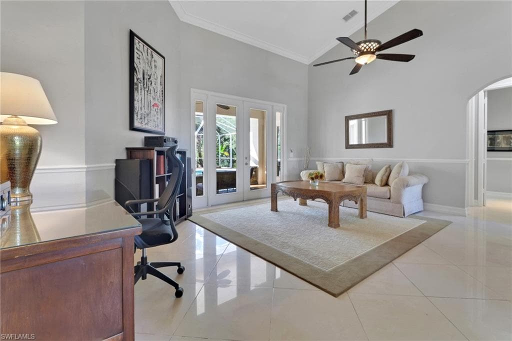 4380 7th Ave SW, Naples, FL 34119-10