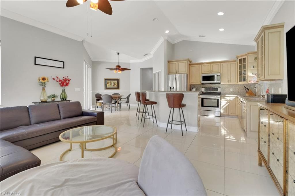 4380 7th Ave SW, Naples, FL 34119-14