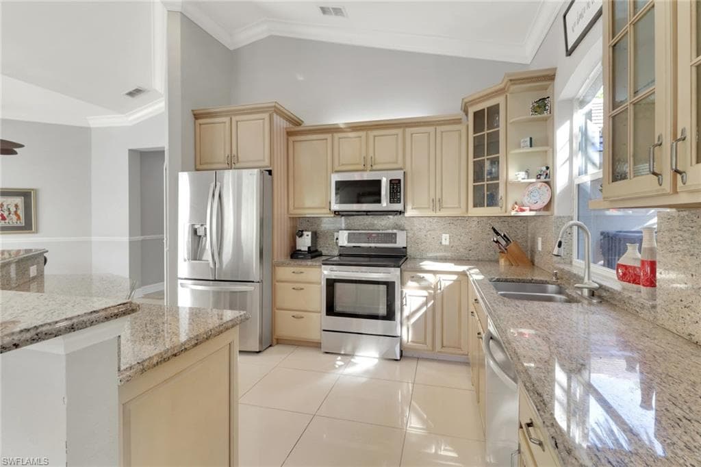 4380 7th Ave SW, Naples, FL 34119-16