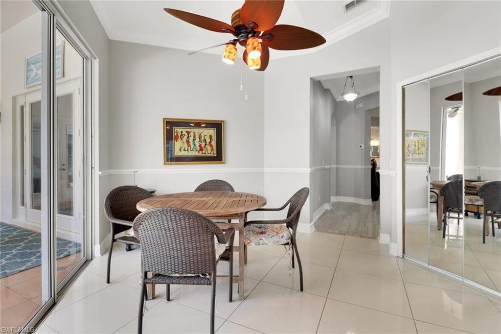 4380 7th Ave SW, Naples, FL 34119-18