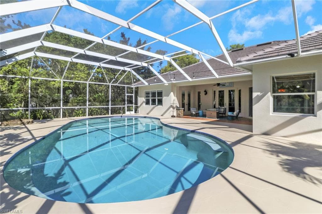 4380 7th Ave SW, Naples, FL 34119-27