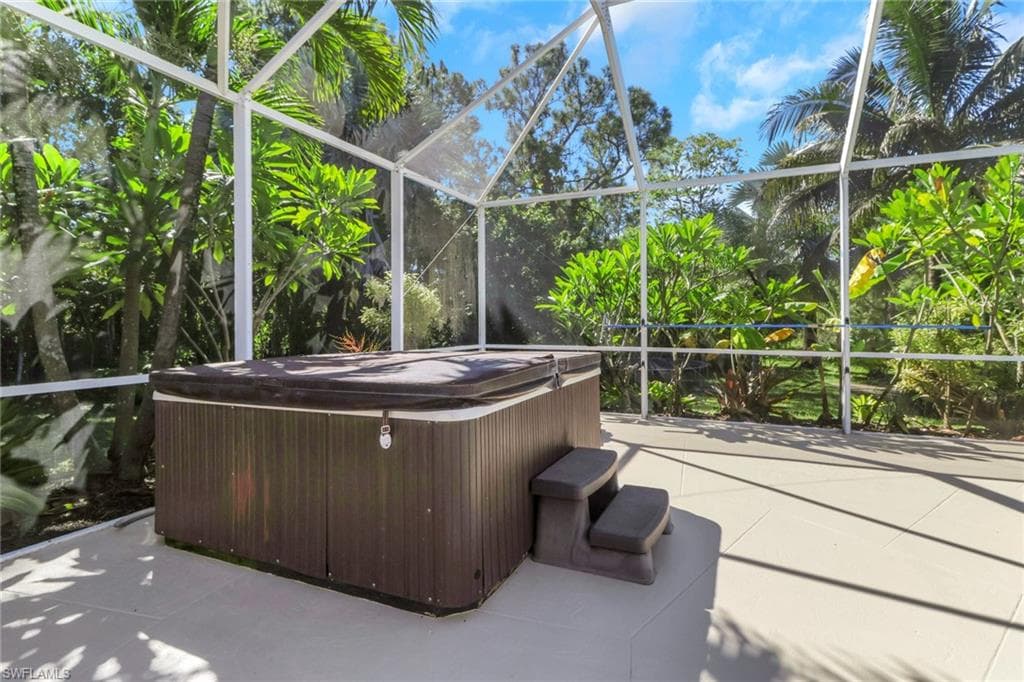 4380 7th Ave SW, Naples, FL 34119-29