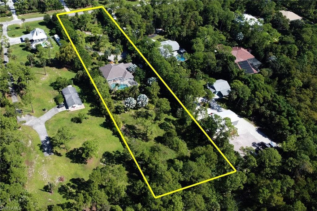 4380 7th Ave SW, Naples, FL 34119-38