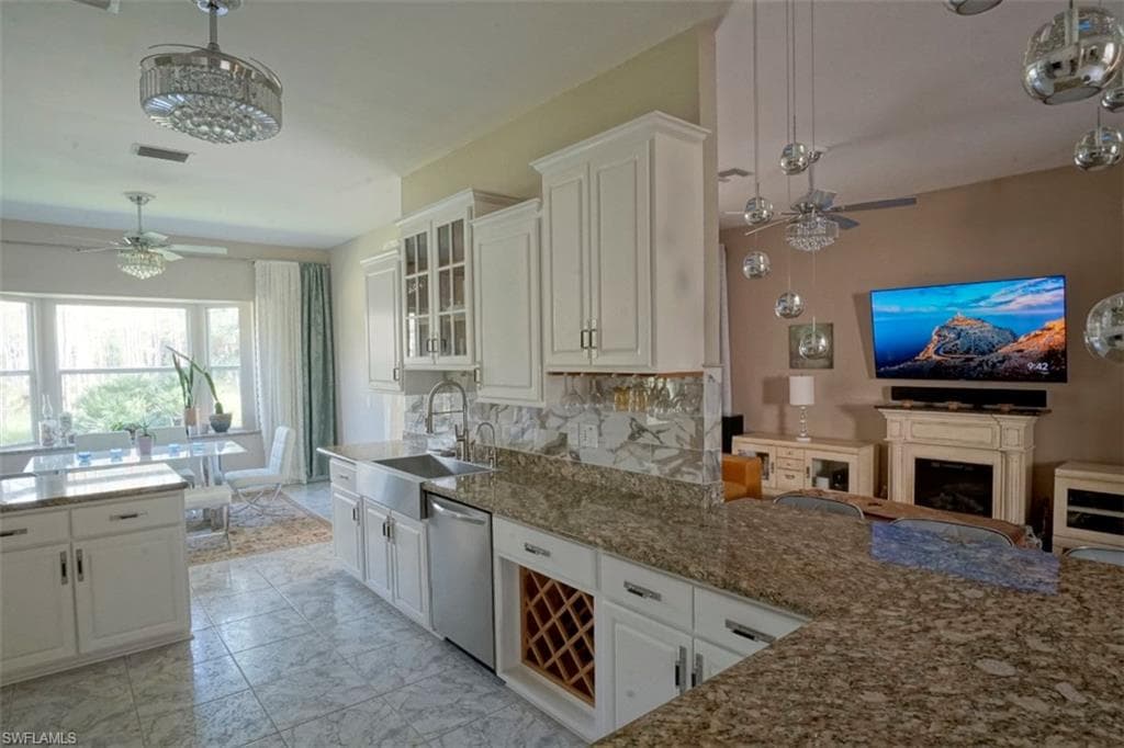 4445 2nd Ave NE, Naples, FL 34120-11