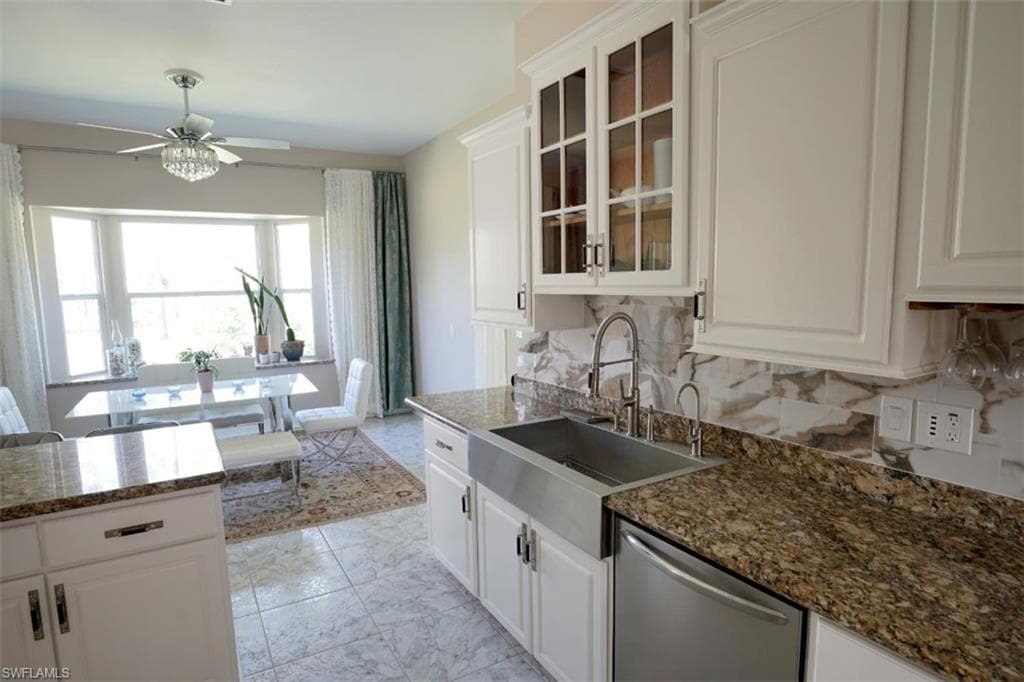 4445 2nd Ave NE, Naples, FL 34120-12