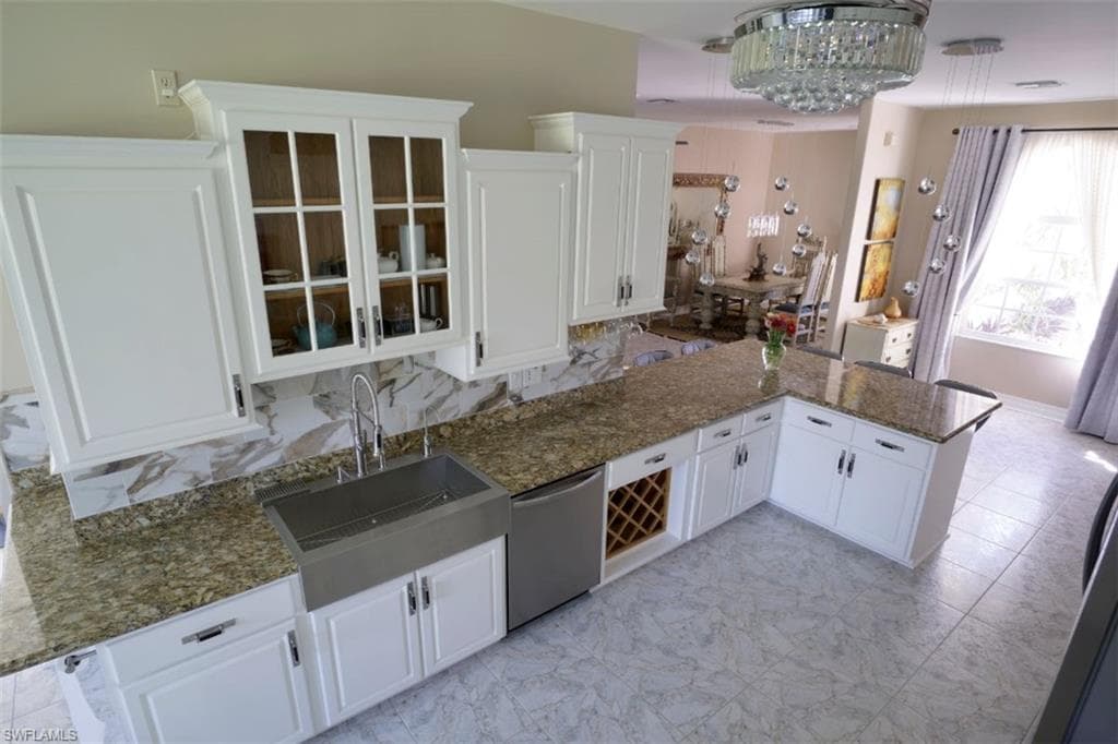 4445 2nd Ave NE, Naples, FL 34120-18