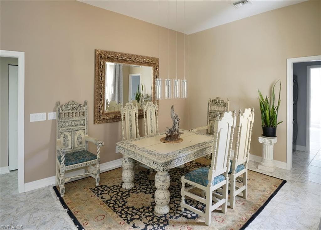 4445 2nd Ave NE, Naples, FL 34120-24