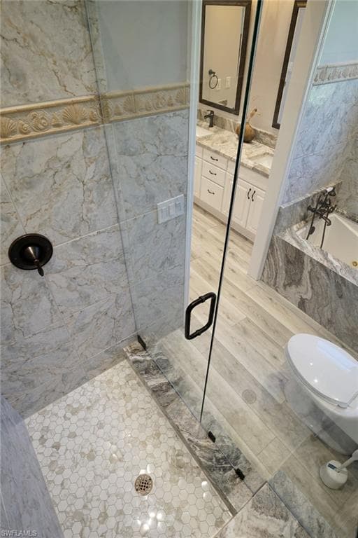 4445 2nd Ave NE, Naples, FL 34120-36