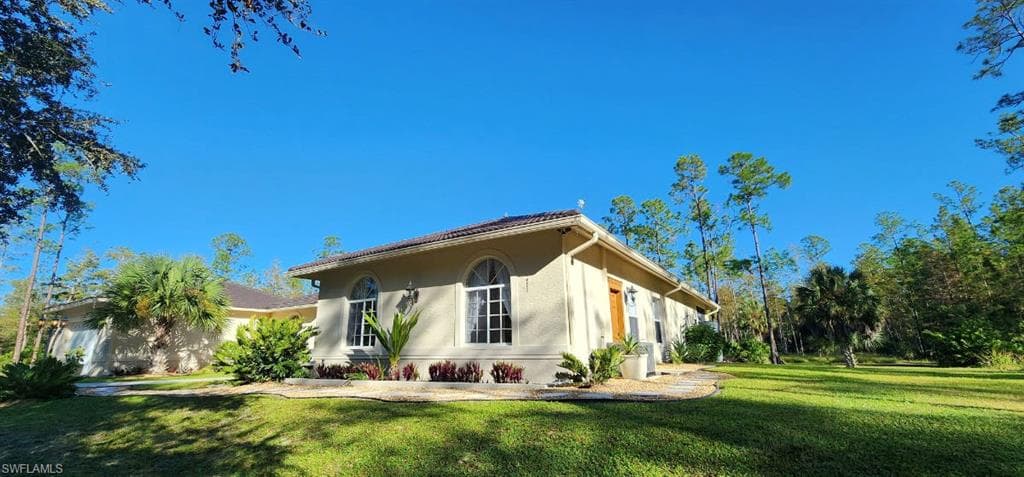 4445 2nd Ave NE, Naples, FL 34120-2