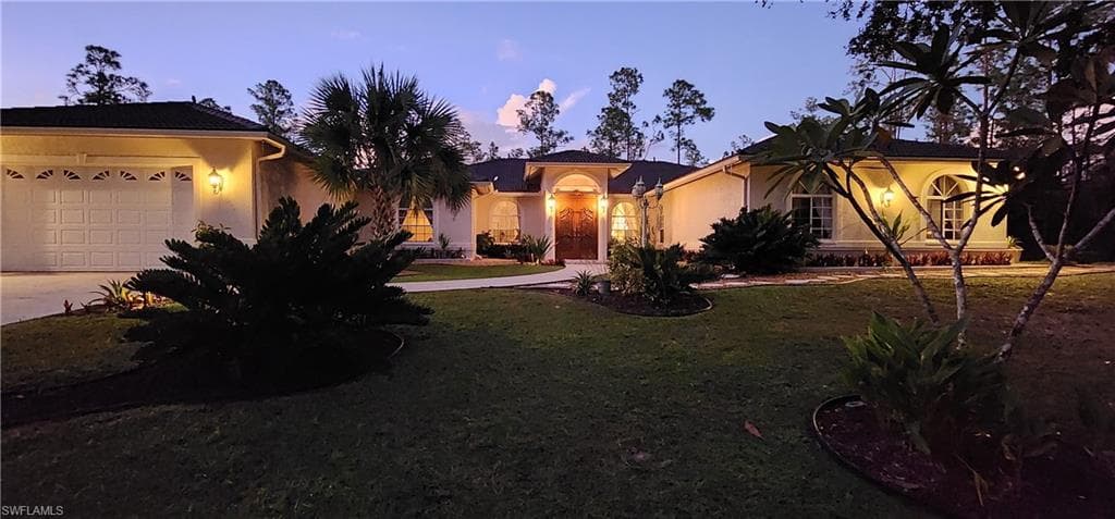 4445 2nd Ave NE, Naples, FL 34120-49