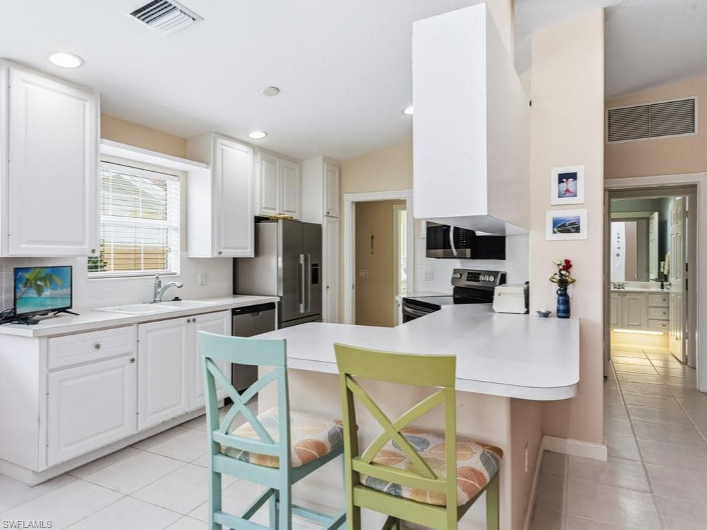 7520 Firenze Ln, Naples, FL 34114-12