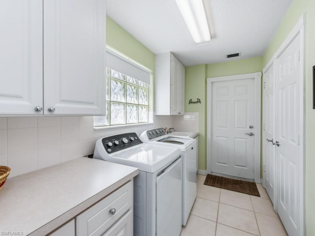 7520 Firenze Ln, Naples, FL 34114-19