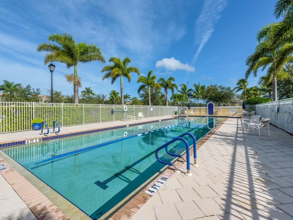 7520 Firenze Ln, Naples, FL 34114-29