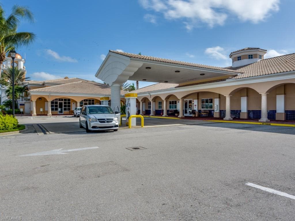 7520 Firenze Ln, Naples, FL 34114-30