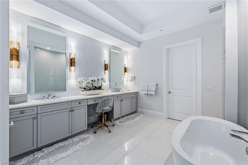 16336 Corsica Way 201, Naples, FL 34110-11