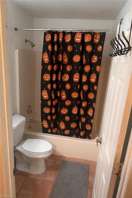 460 12th St NE, Naples, FL 34120-10