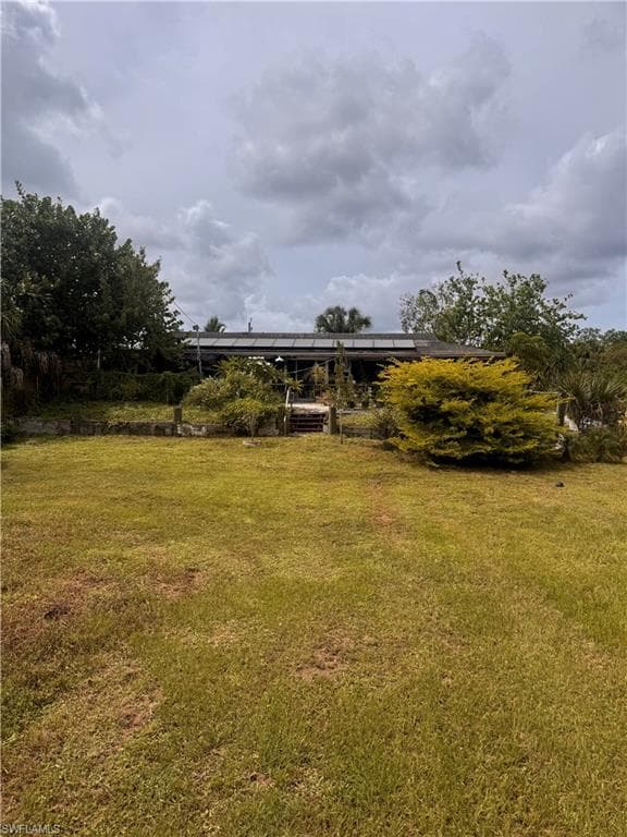 460 12th St NE, Naples, FL 34120-3