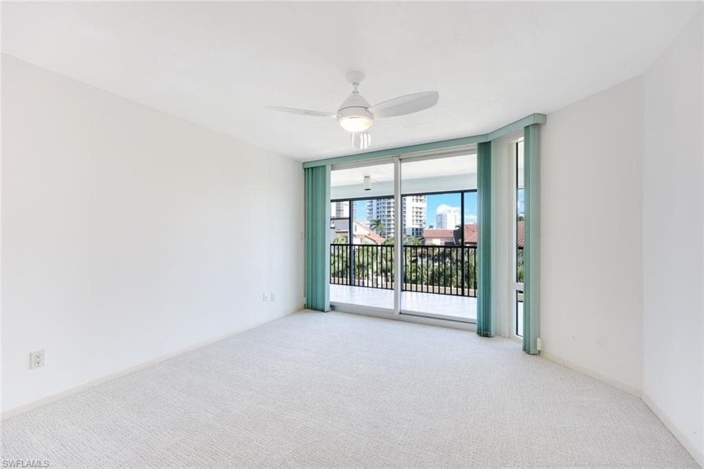 4651 Gulf Shore Blvd N 207, Naples, FL 34103-15