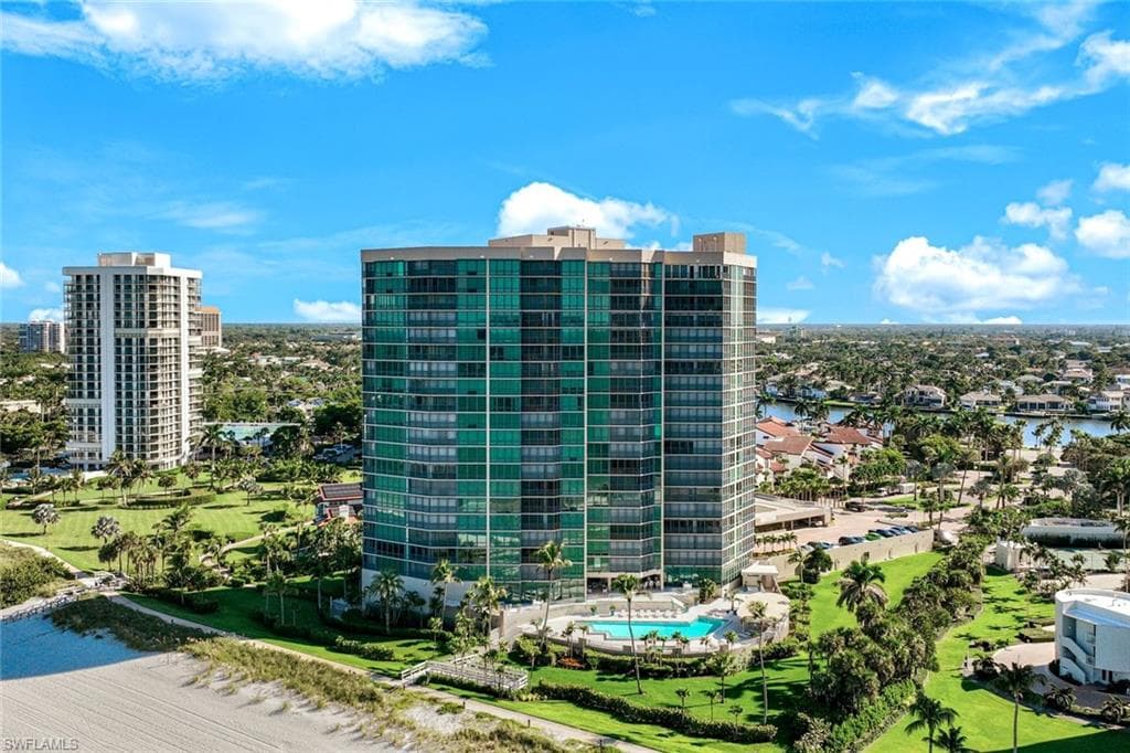 4651 Gulf Shore Blvd N 207, Naples, FL 34103-26