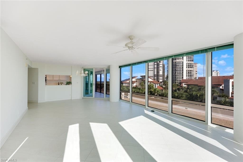 4651 Gulf Shore Blvd N 207, Naples, FL 34103-5