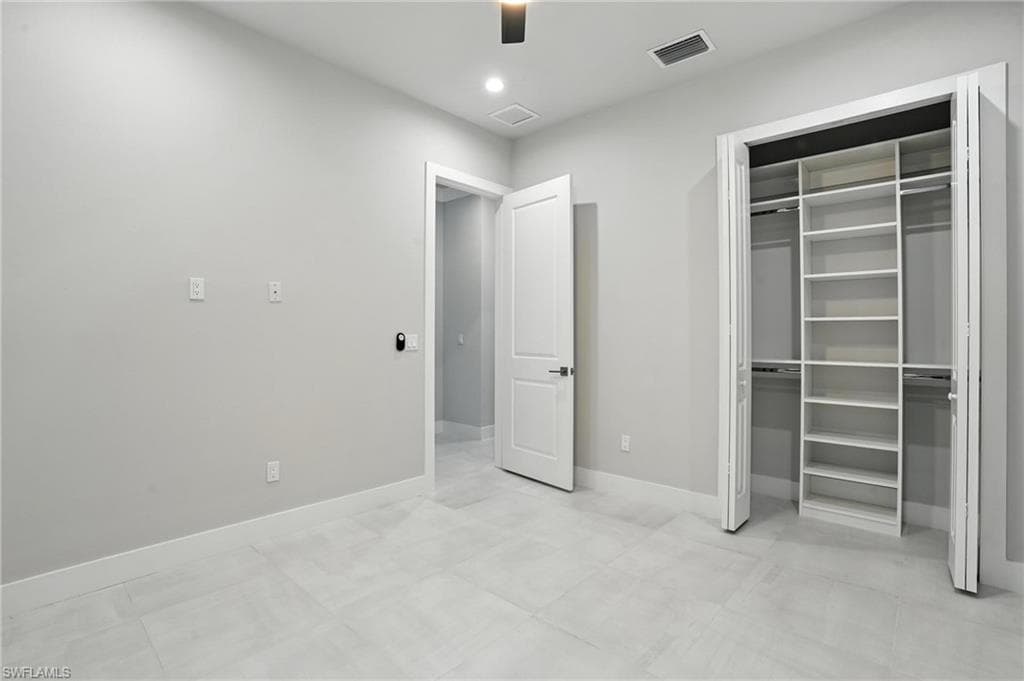 70 33rd Ave NW, Naples, FL 34120-40